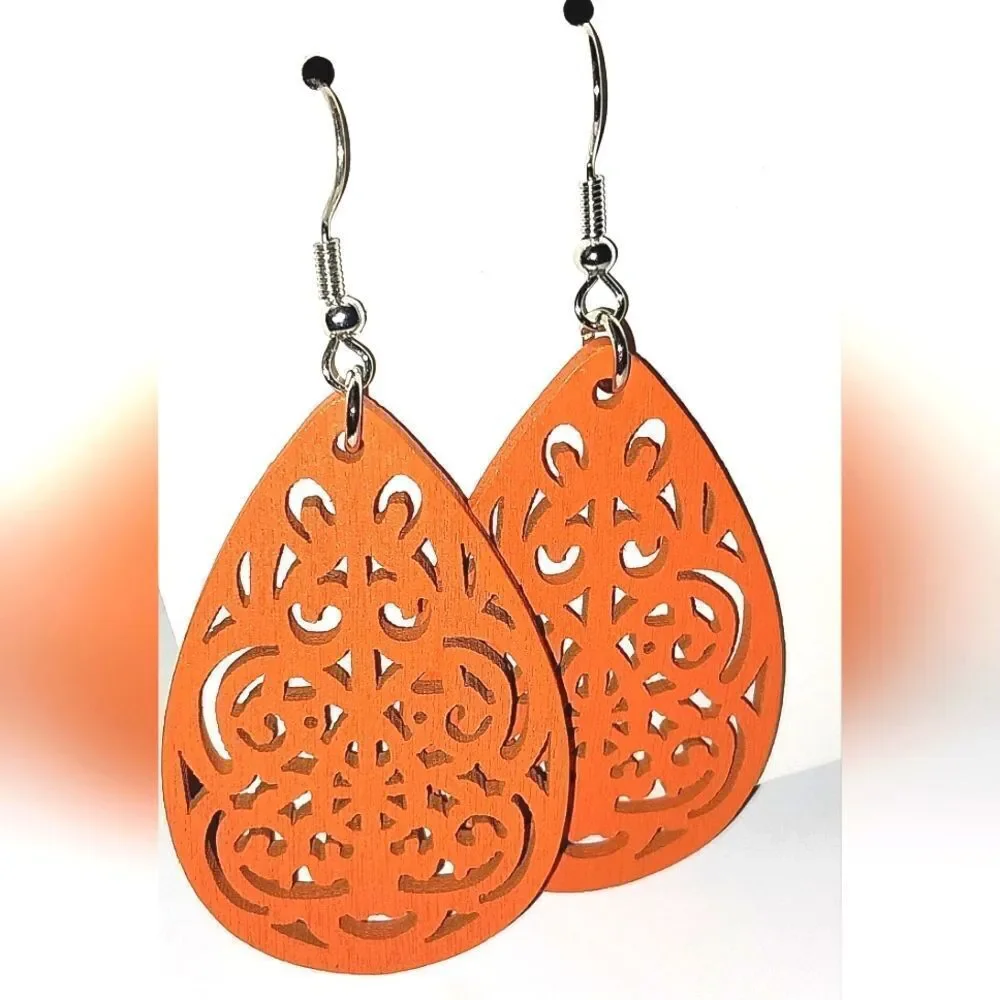Ladies Orange Beautiful hollow leaf fashion earrings